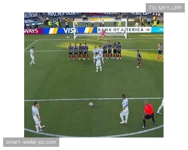 人墙干扰任意球？规则如何界定合法站位与违规阻挡